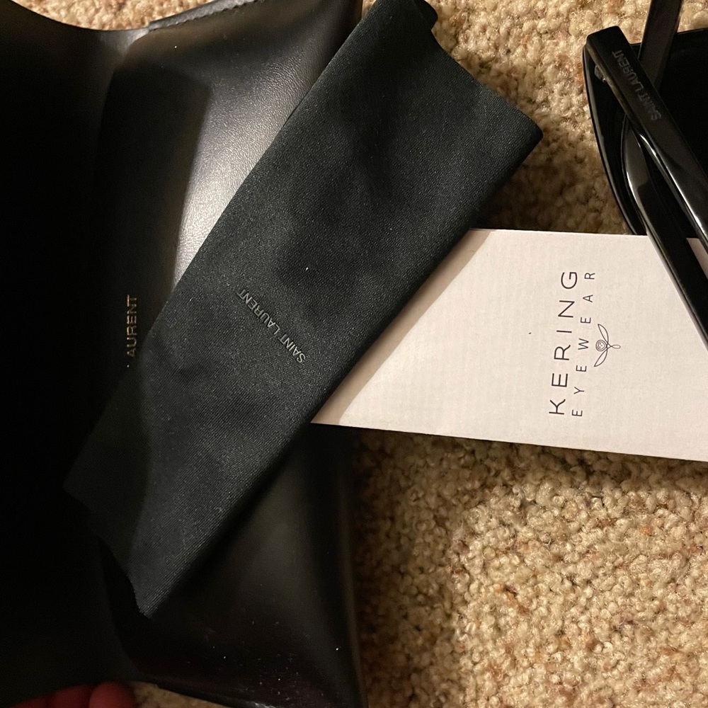 🔥🔥SAINT LAURENT DESIGNER SUNGLASSES BLACK🔥🔥 - Picture 7 of 7